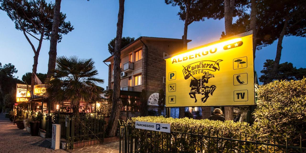 Hotel Il Cavaliere Nero Tirrenia Exterior photo
